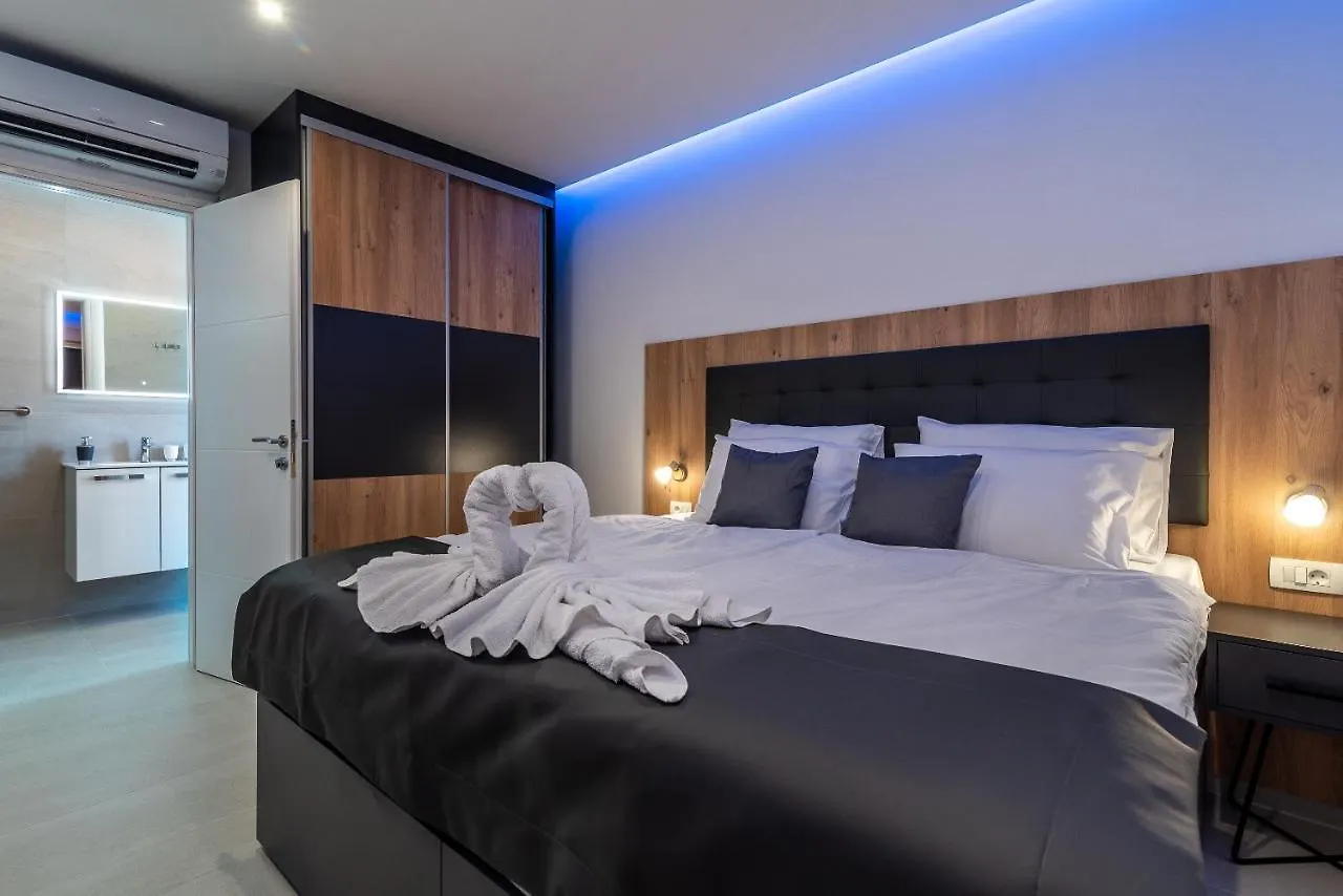 Luxury Villa Sun Stone Heated Pool & Whirlpool Трогир Хорватия