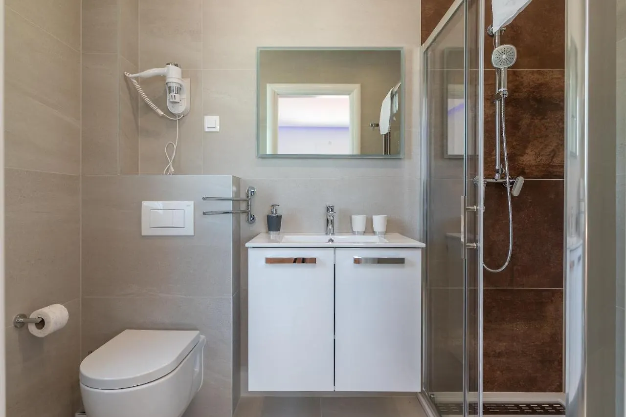 Luxury Villa Sun Stone Heated Pool & Whirlpool Трогир