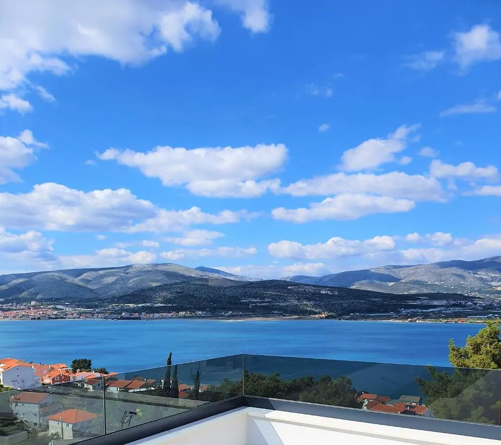 Luxury Villa Sun Stone Heated Pool & Whirlpool Трогир