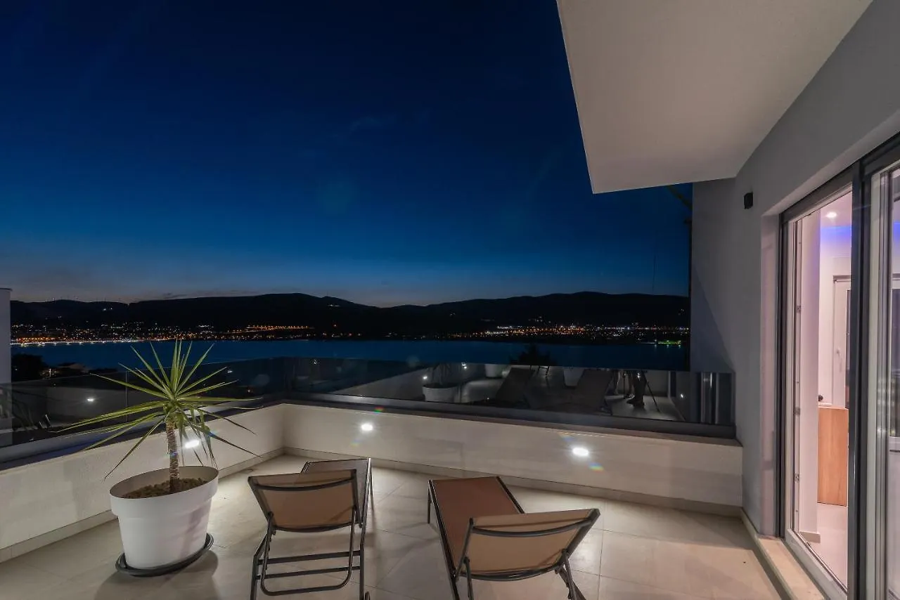 Luxury Villa Sun Stone Heated Pool & Whirlpool Trogir